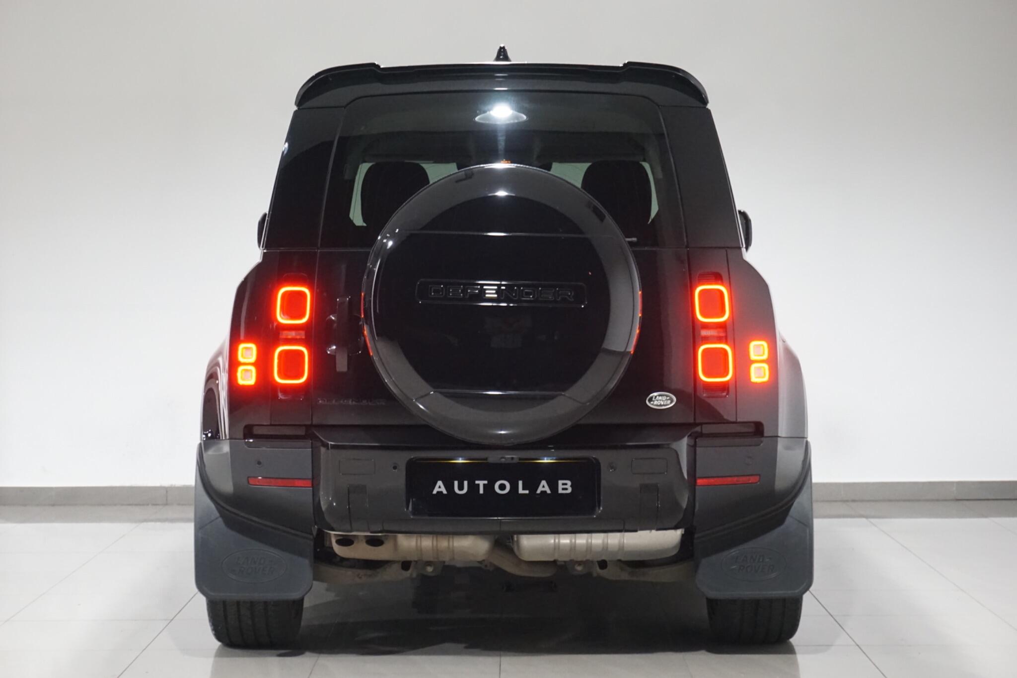 Land Rover Defender 110 3.0 D250 MHEV HSE Hard Top SUV 5dr Diesel Auto 4WD MWB Euro 6 (s/s) (250 ps)